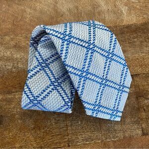 Vintage 1980’s 100% polyester baby blue plaid men’s wide neck tie